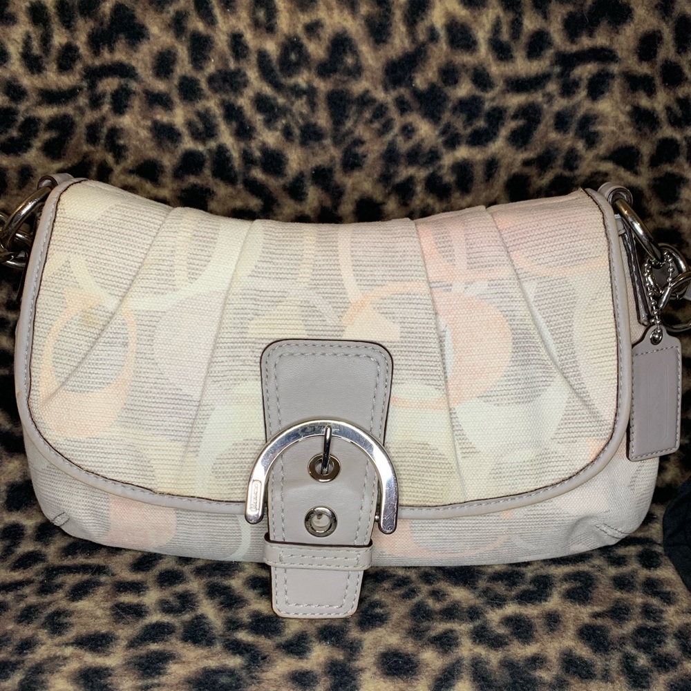 RETIRED COACH ICONIC KISSING Cs SHOULDER HANDBAG - Picture 11 of 14